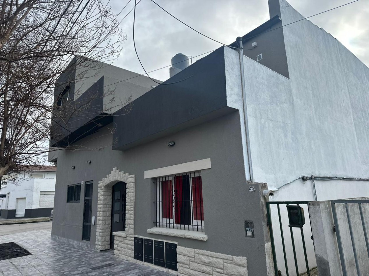 VENTA PH 2AMB RECICLADO PLANTA ALTA 2 BALCONES
