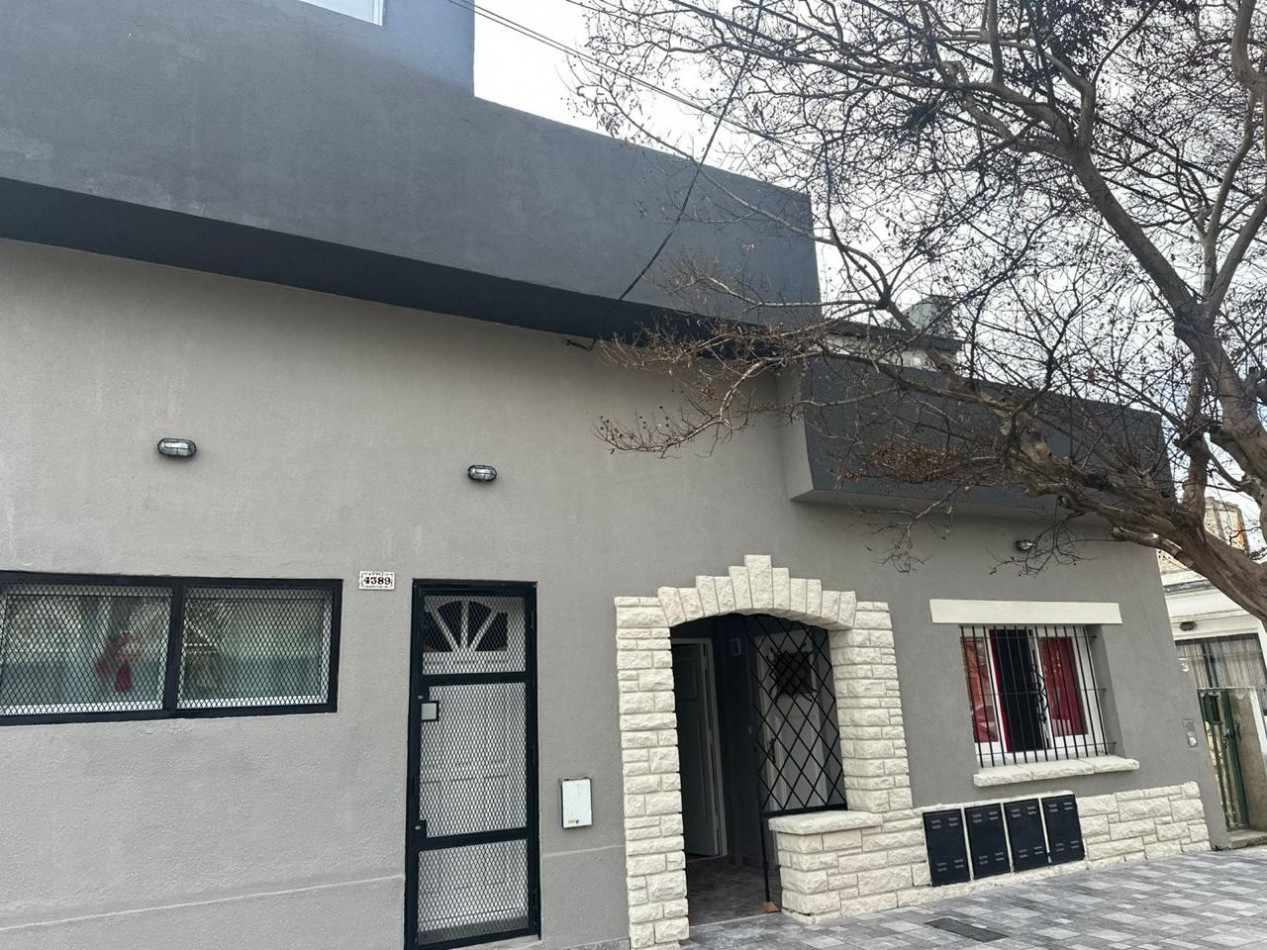 VENTA PH 2AMB RECICLADO PLANTA ALTA 2 BALCONES