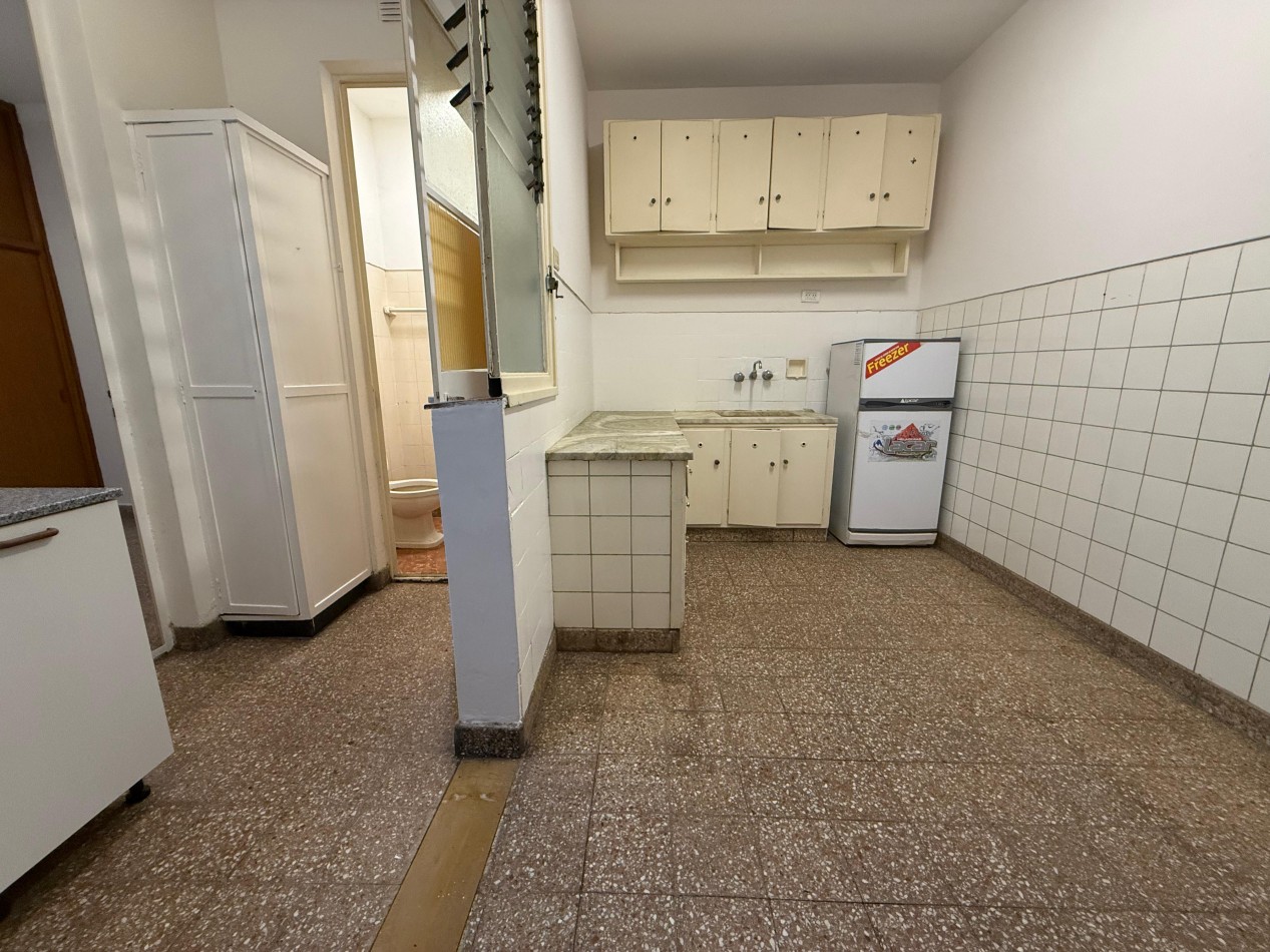 VENTA 3AMB con DEPENDENCIA 3 BAÑOS ORIGINAL CENTRO