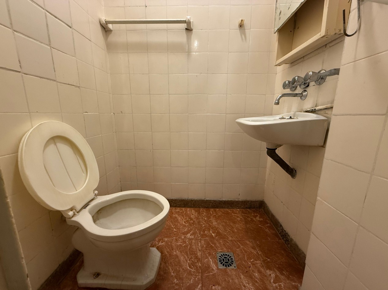 VENTA 3AMB con DEPENDENCIA 3 BAÑOS ORIGINAL CENTRO