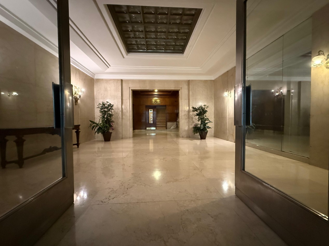 VENTA 3AMB con DEPENDENCIA 3 BAÑOS ORIGINAL CENTRO