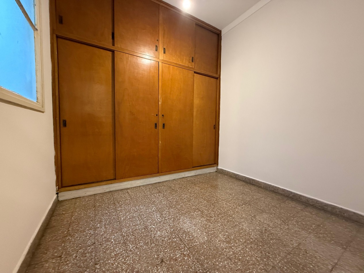 VENTA 3AMB con DEPENDENCIA 3 BAÑOS ORIGINAL CENTRO