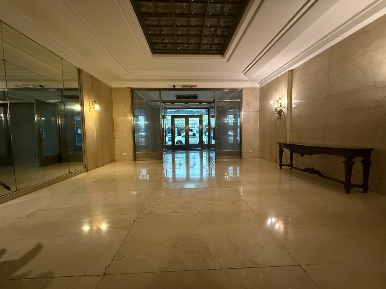 VENTA 3AMB con DEPENDENCIA 3 BAÑOS ORIGINAL CENTRO