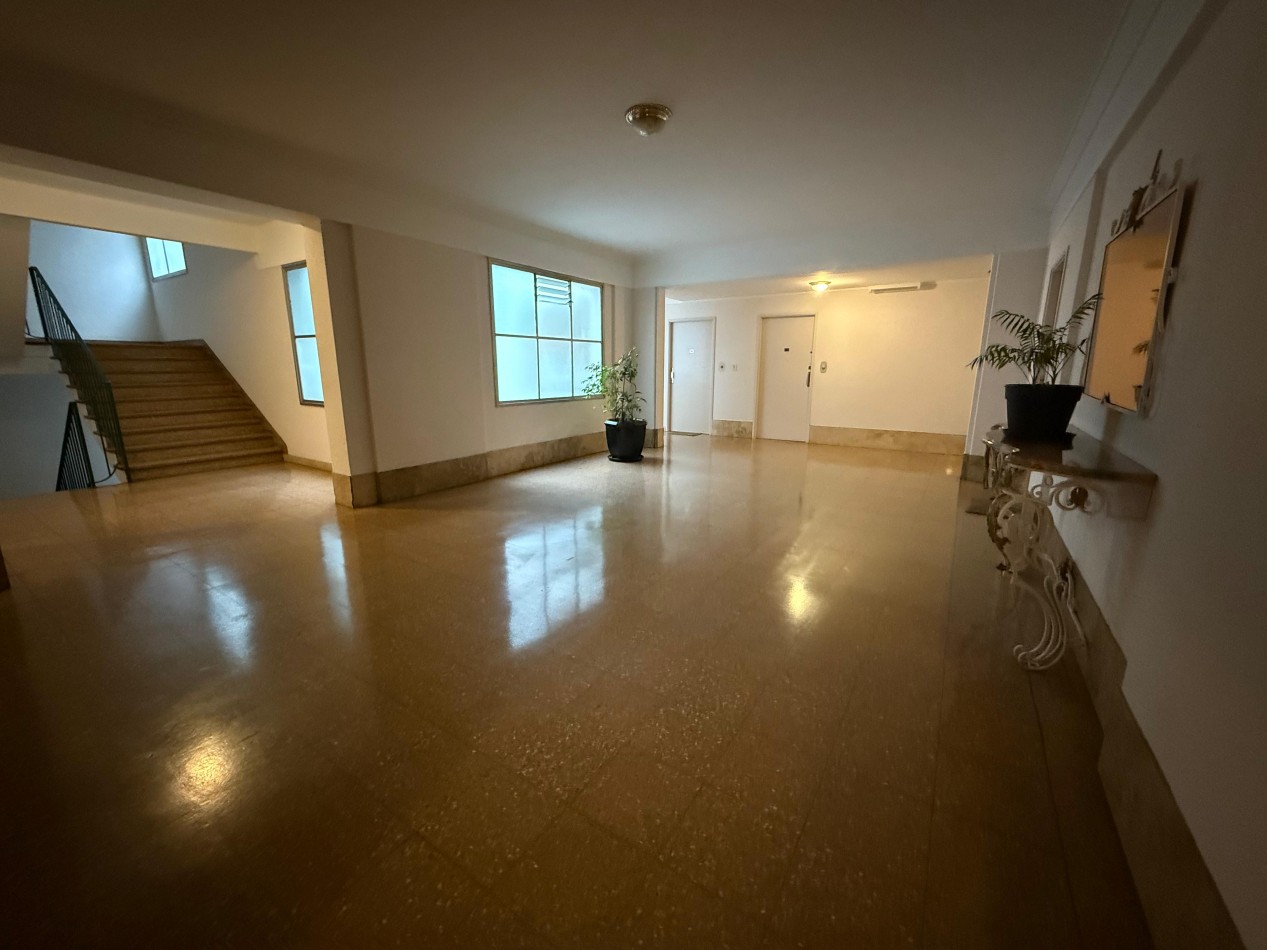 VENTA 3AMB con DEPENDENCIA 3 BAÑOS ORIGINAL CENTRO