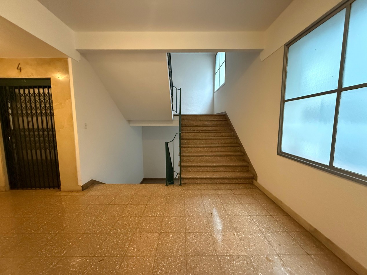 VENTA 3AMB con DEPENDENCIA 3 BAÑOS ORIGINAL CENTRO