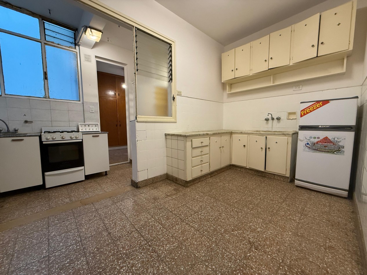 VENTA 3AMB con DEPENDENCIA 3 BAÑOS ORIGINAL CENTRO