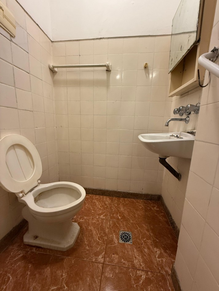 VENTA 3AMB con DEPENDENCIA 3 BAÑOS ORIGINAL CENTRO