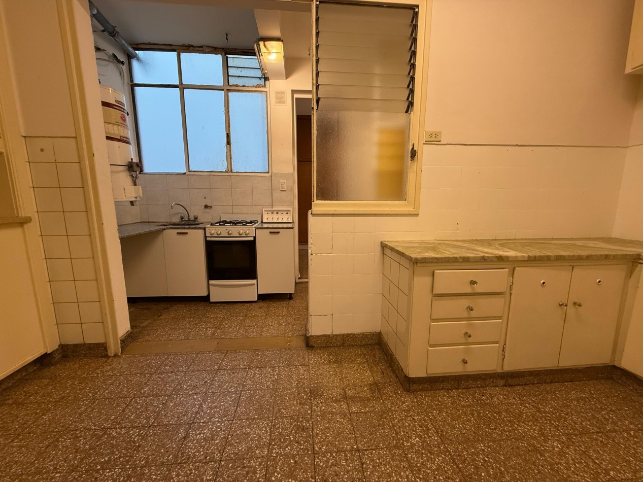 VENTA 3AMB con DEPENDENCIA 3 BAÑOS ORIGINAL CENTRO