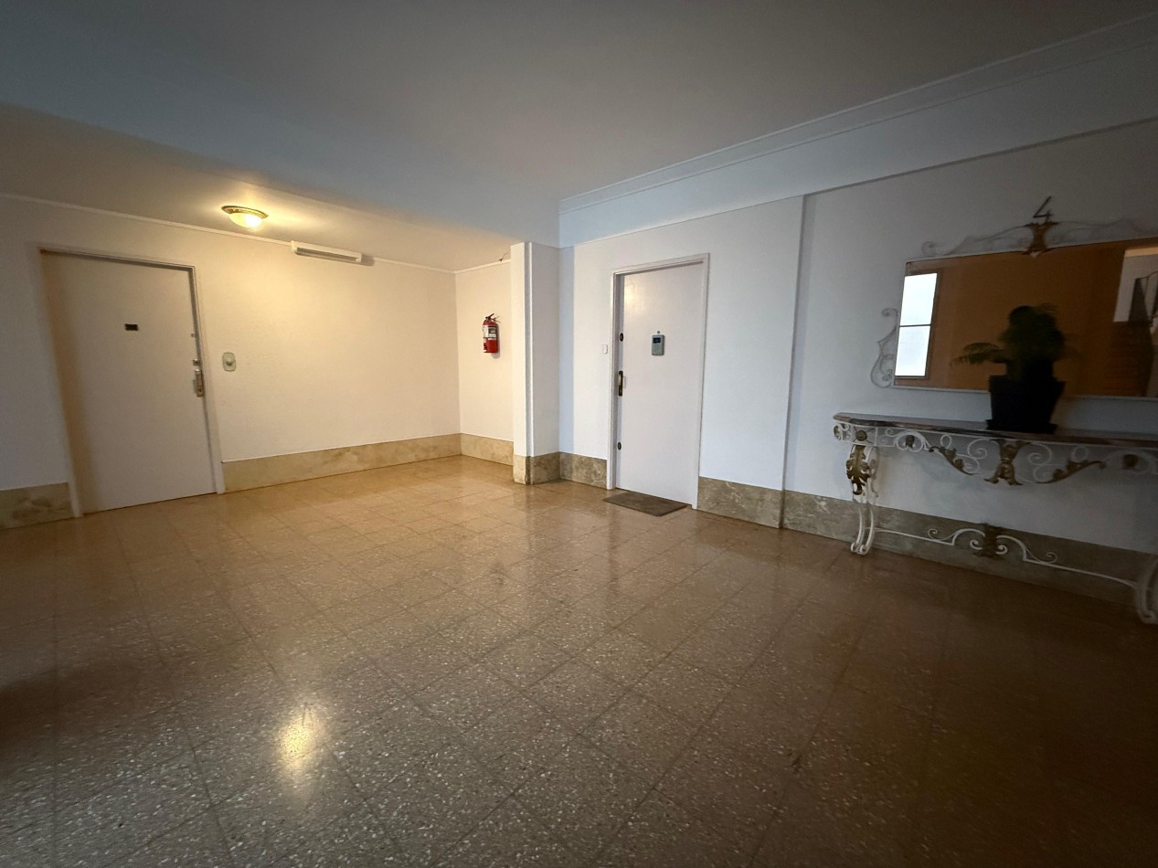 VENTA 3AMB con DEPENDENCIA 3 BAÑOS ORIGINAL CENTRO
