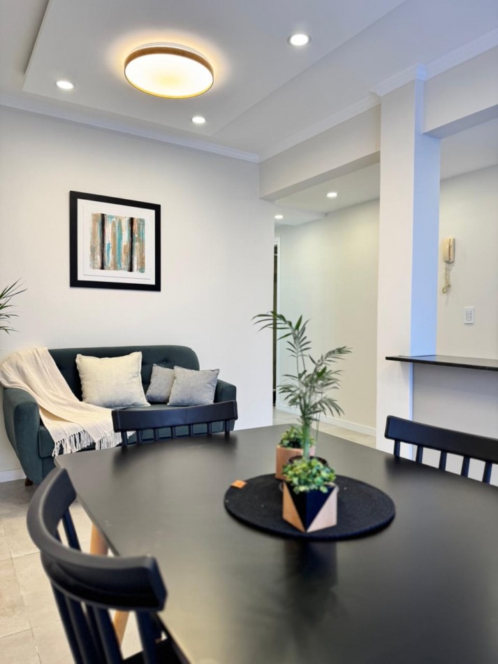 VENTA 2AMB RECICLADO FRENTE CENTRO BALCON ARTEFACTO Y MUEBLES NUEVOS