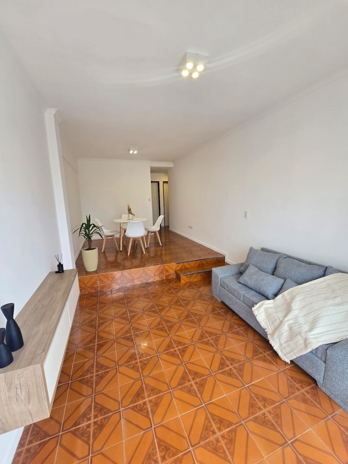 VENTA 2AMB RENTE CENTRO BALCON Y COCHERA