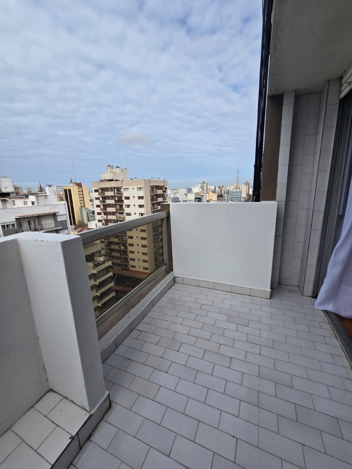 VENTA 2AMB RENTE CENTRO BALCON Y COCHERA