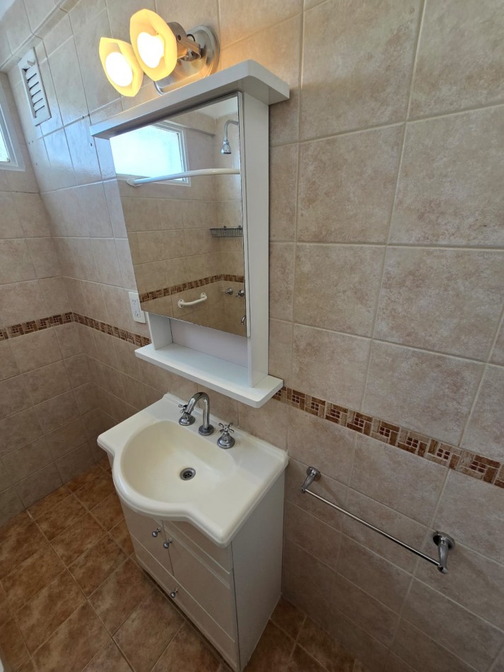VENTA 2AMB RENTE CENTRO BALCON Y COCHERA
