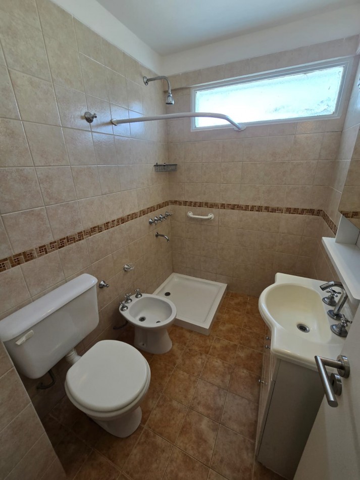 VENTA 2AMB RENTE CENTRO BALCON Y COCHERA