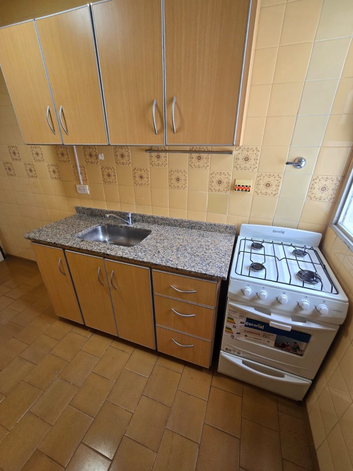 VENTA 2AMB RENTE CENTRO BALCON Y COCHERA