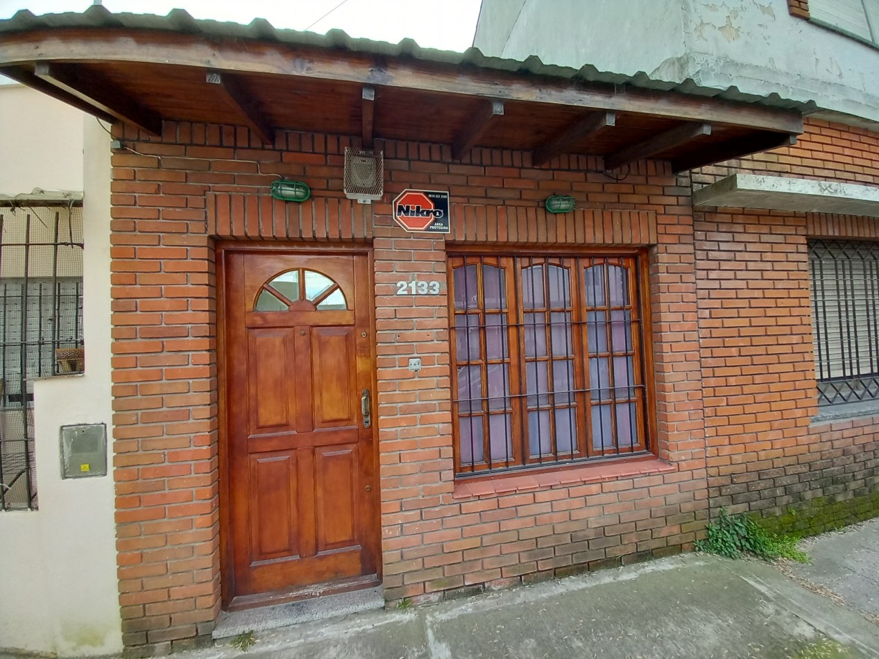 ALQUILER PH 3 AMB FRENTE PATIO MEJICO y BOLIVAR