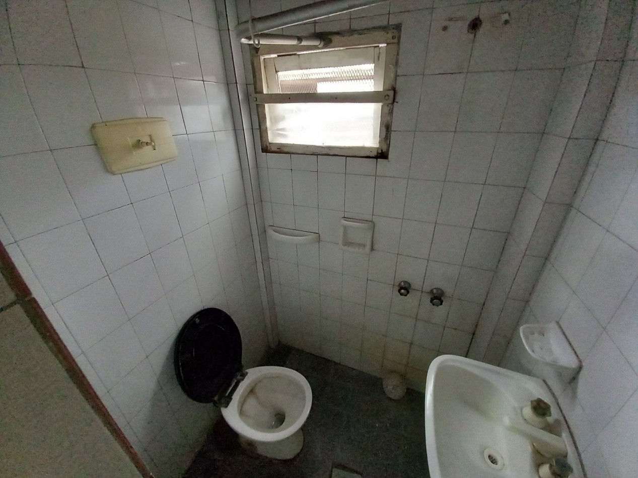 ALQUILER PH 2AMB $400.000 INCLUYE SERVICIOS PH 2 AMB ESTADO ORIGINAL PATIO ORTIZ de ZARATE al 8.400