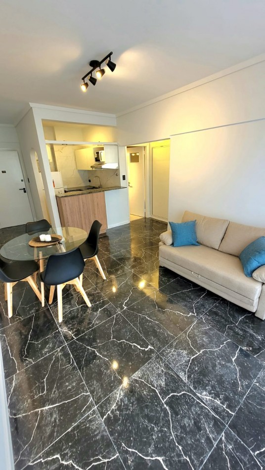 Venta 2AMB RECICLADO CENTRO BALCON