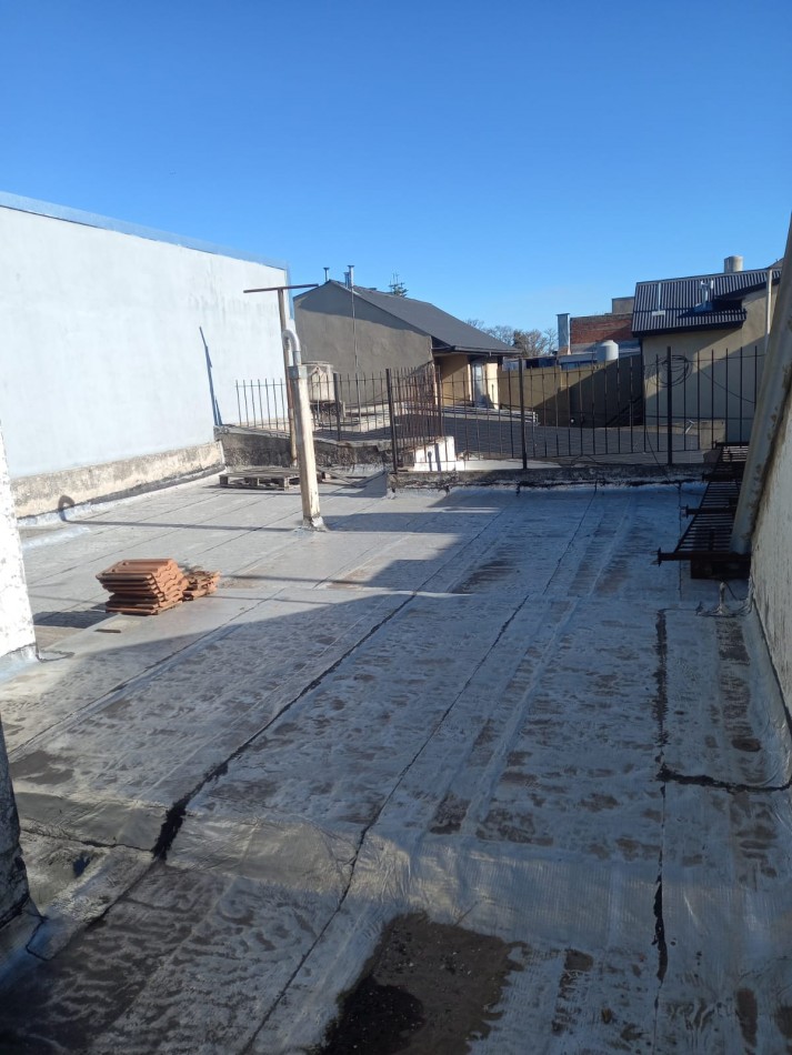 VENTA LOCAL MAS CASA