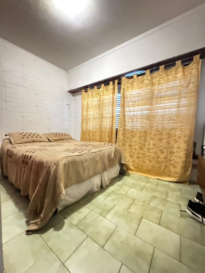 VENTA CASA 4AMB COCHERA Y PATIO AYOLAS  4500