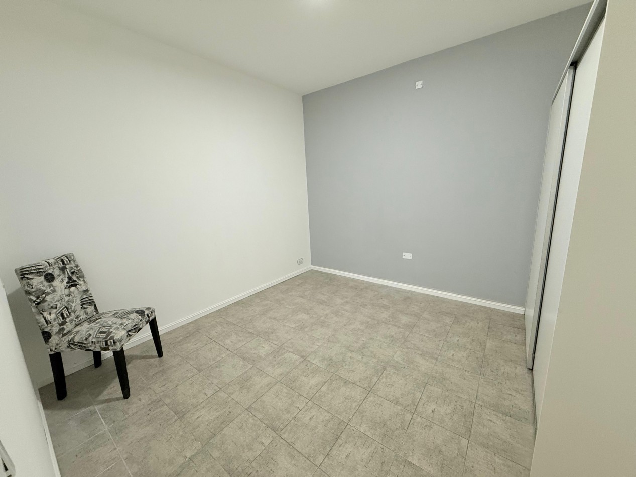 VENTA 2AMB PH PSTIO SIN EXPENSAS URUGUAY 2200