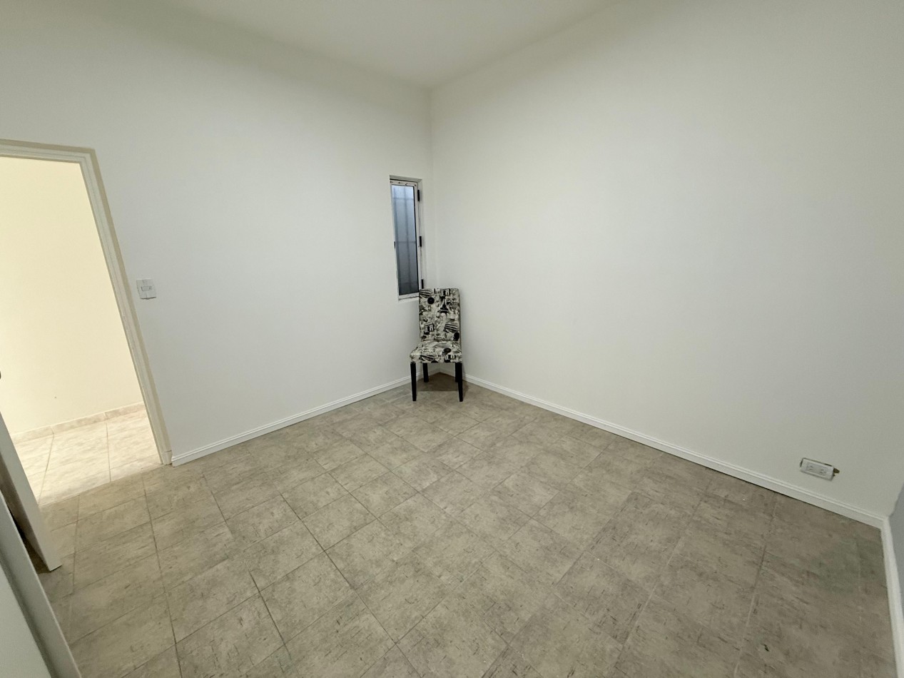 VENTA 2AMB PH PSTIO SIN EXPENSAS URUGUAY 2200