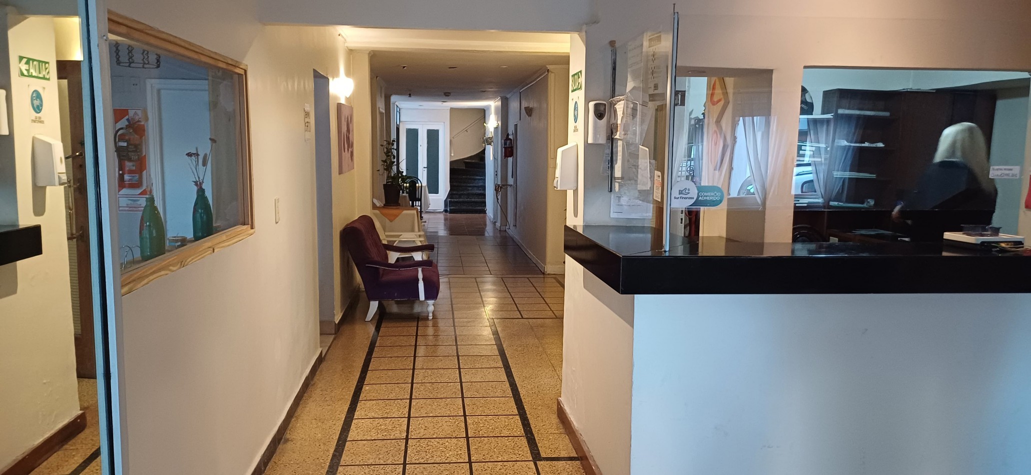 VENTA HOTEL en LAMADRID y ALBERTI