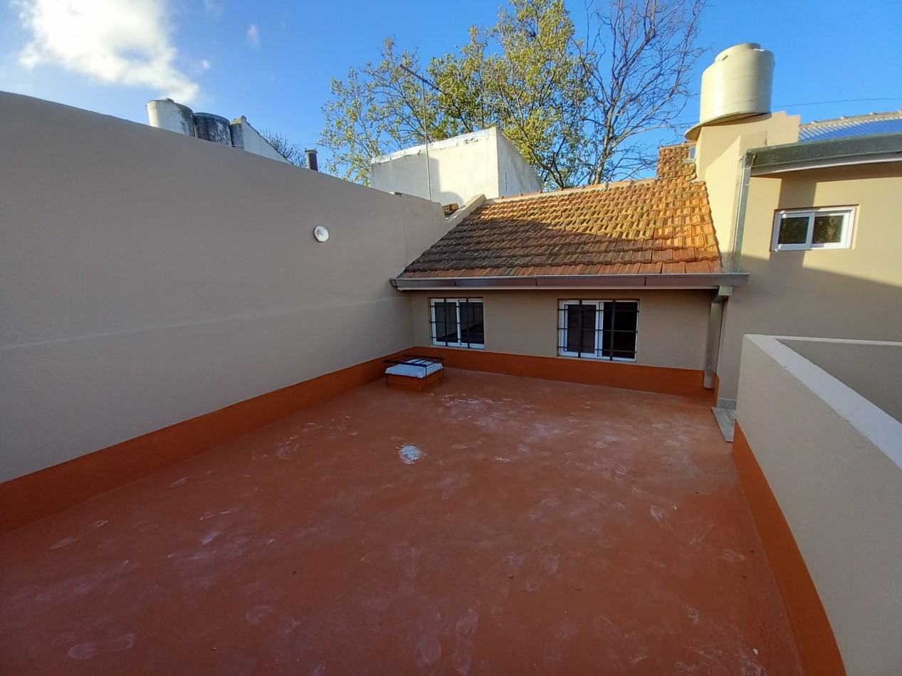 ALQUILER CASA EXCELENTE ESTADO 4AMB 2 BAÑOS COCHERA-LAVADERO PATIO