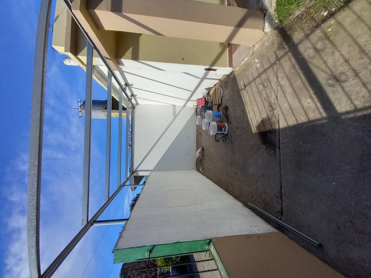 CASA 4AMB ESPACIO COCHERA PATIO PARRILLA SIN MUEBLES