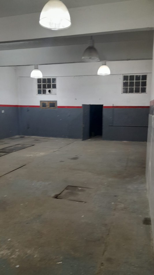 ALQUILER GALPON/DEPOSITO en MALVINAS Y COLON