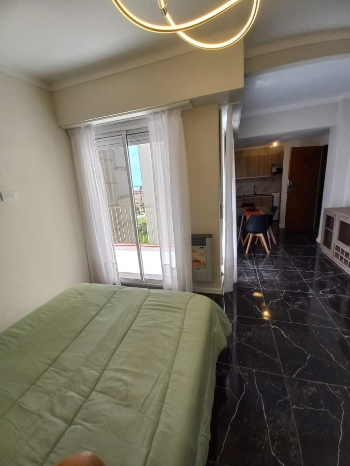 Venta 1AMB CENTRO LATERAL RECICLADO BALCON 
