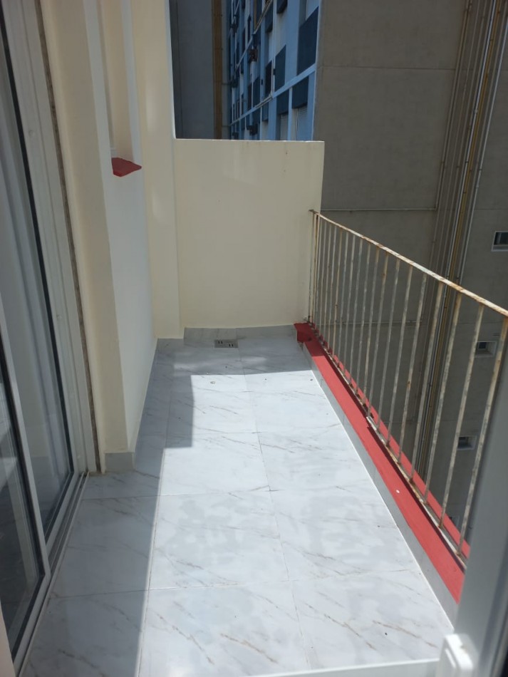 Venta 1AMB CENTRO LATERAL RECICLADO BALCON 