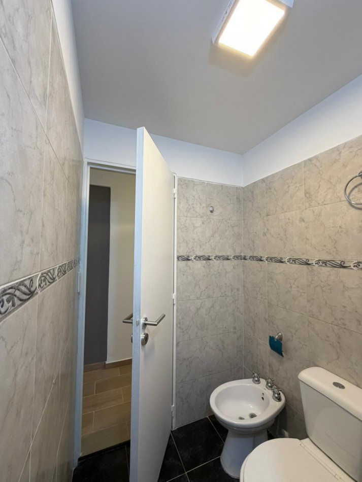 VENTA 2AMB RECICLADO CENTRO BALCON 