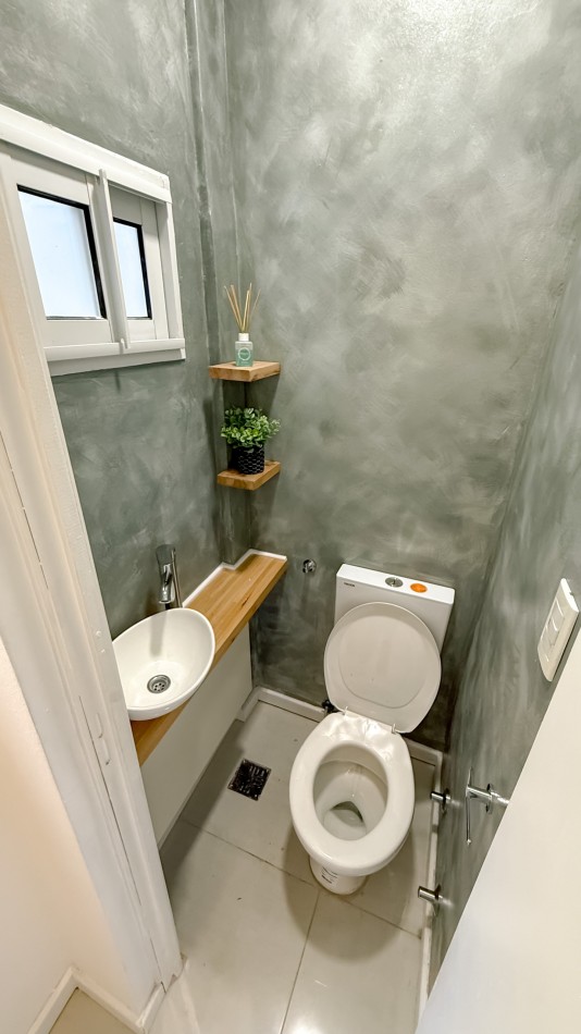 2AMB RECICLADO con DEPENDENCIA CENTRO ARTEFACTO Y MUEBLES A ESTRENAR 