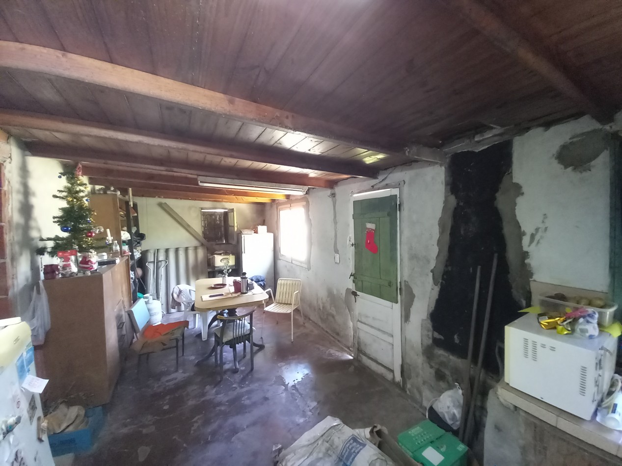 VENTA CASA 3AMB ORIGINAL en ESQUINA