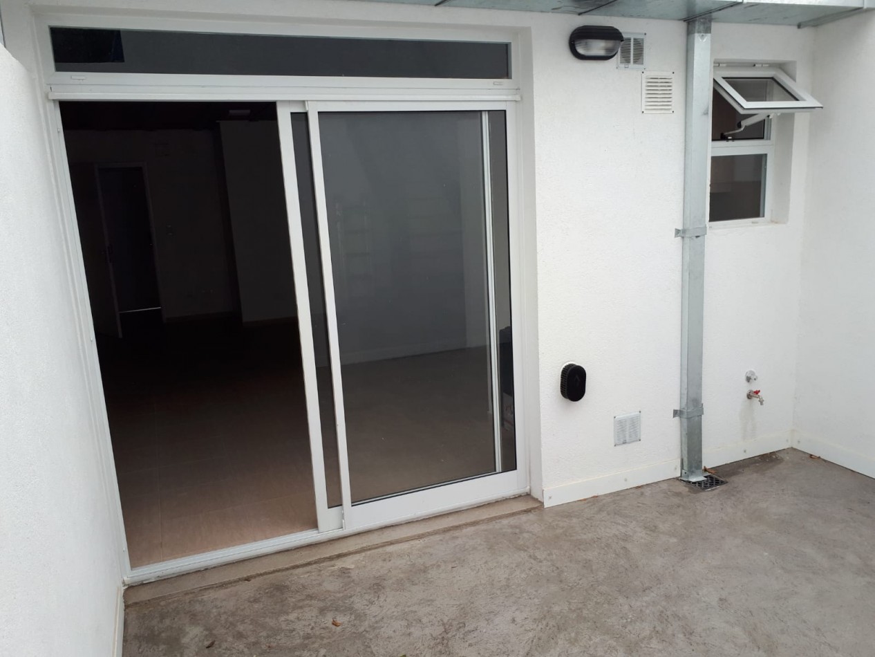 ALQUILER LOFT 2AMB EXCELENTE COCHERA y PATIO 