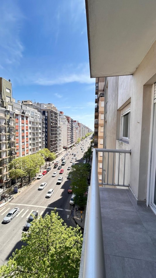 VENTA 3AMB RECICLADO CENTRO BALCON FRENTE 