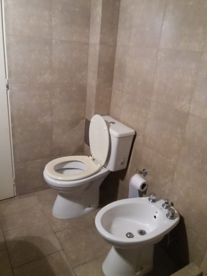 ALQUILER 2AMB con PATIO PLANTA BAJA 