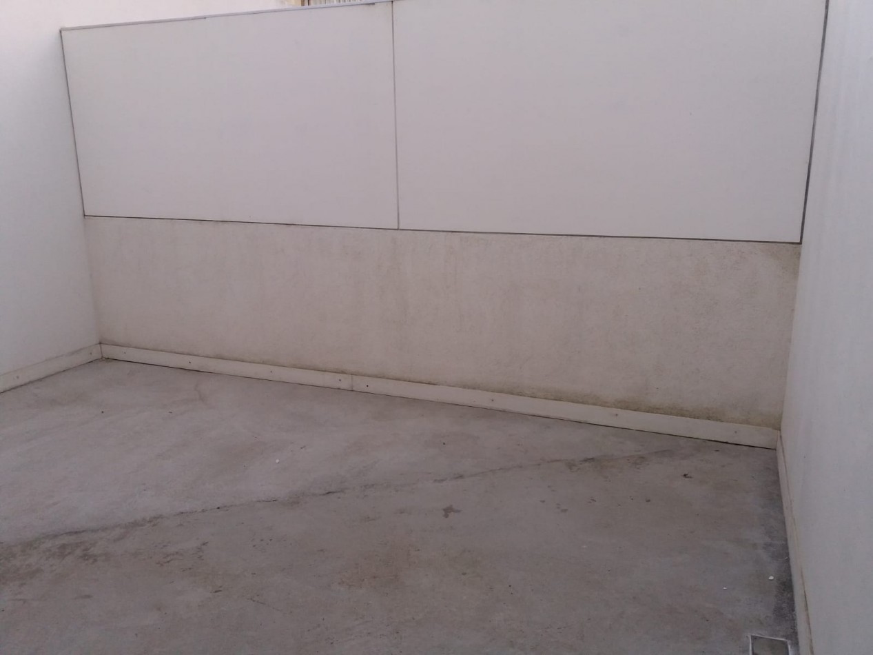 ALQUILER 2AMB con PATIO PLANTA BAJA 