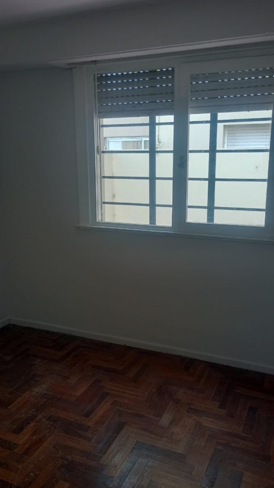 ALQUILER 2AMB PATIO SIN MASCOTAS LA PERLA 