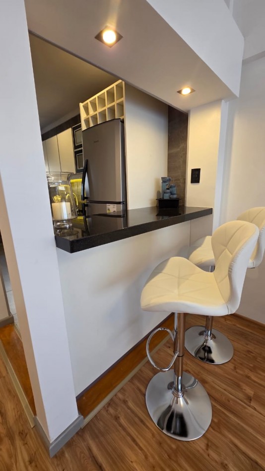 VENTA 3AMB RECICLADO FRENTE CENTRO BALCON COCHERA 