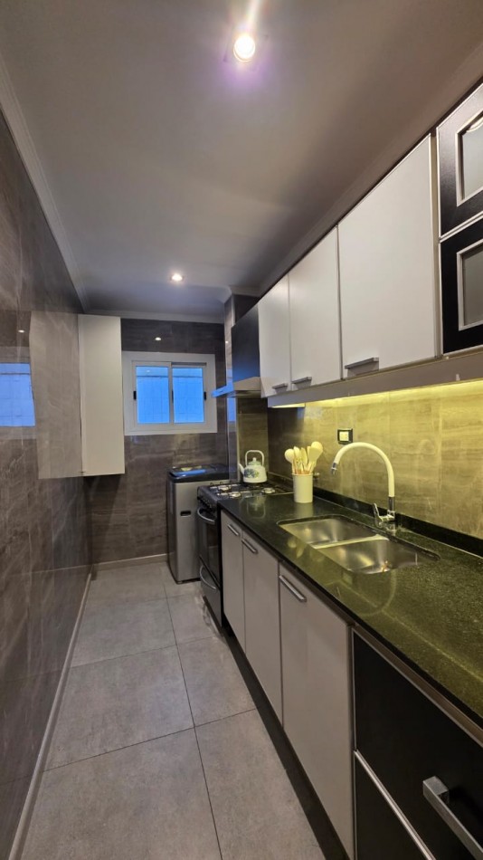 VENTA 3AMB RECICLADO FRENTE CENTRO BALCON COCHERA 