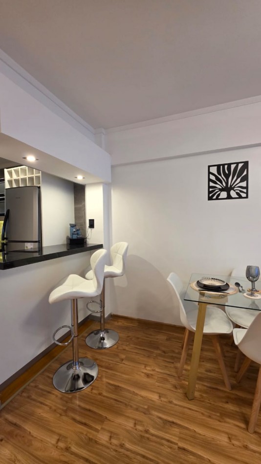 VENTA 3AMB RECICLADO FRENTE CENTRO BALCON COCHERA 