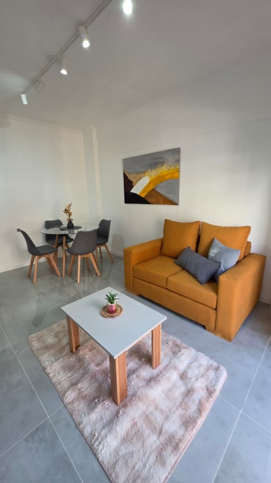 VENTA 2AMB con Dependencia RECICLADO CENTRO BALCON 