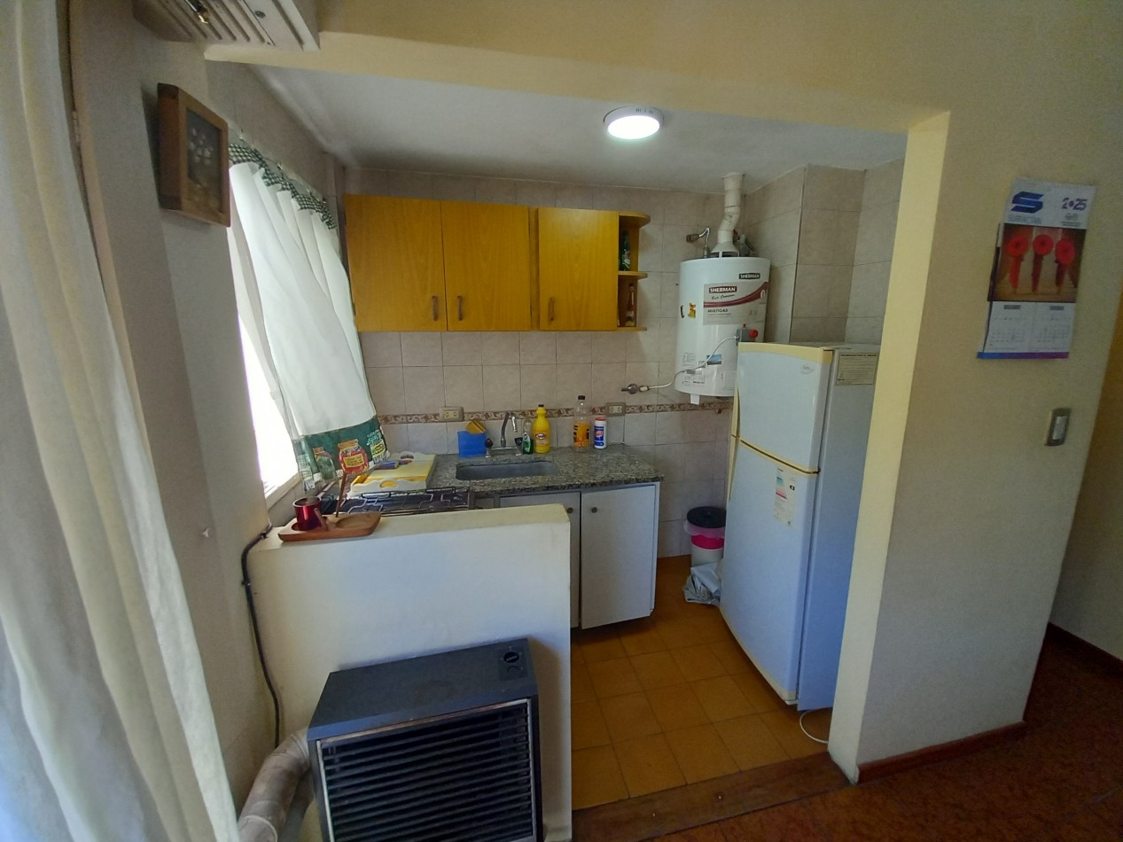 ALQUILER x 12 MESES 2AMB AMOBLADO SIN MASCOTAS CENTRO 