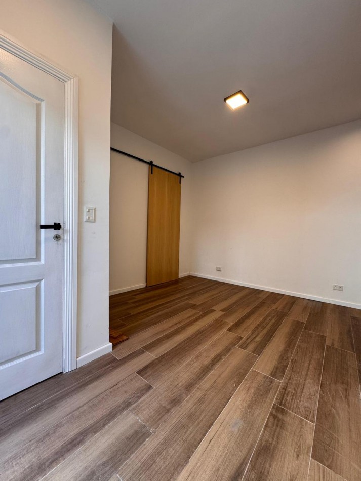 VENTA PH RECICLADO SIN EXPENSAS CHAUVIN 