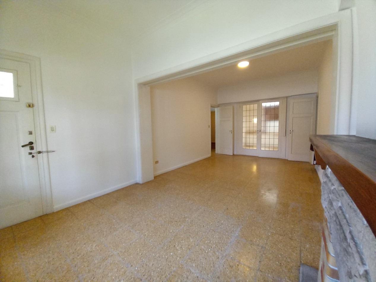 ALQUILER CHALET 4 AMB de ESTILO ESTADO ORIGINAL COCHERA LOS TRONCOS