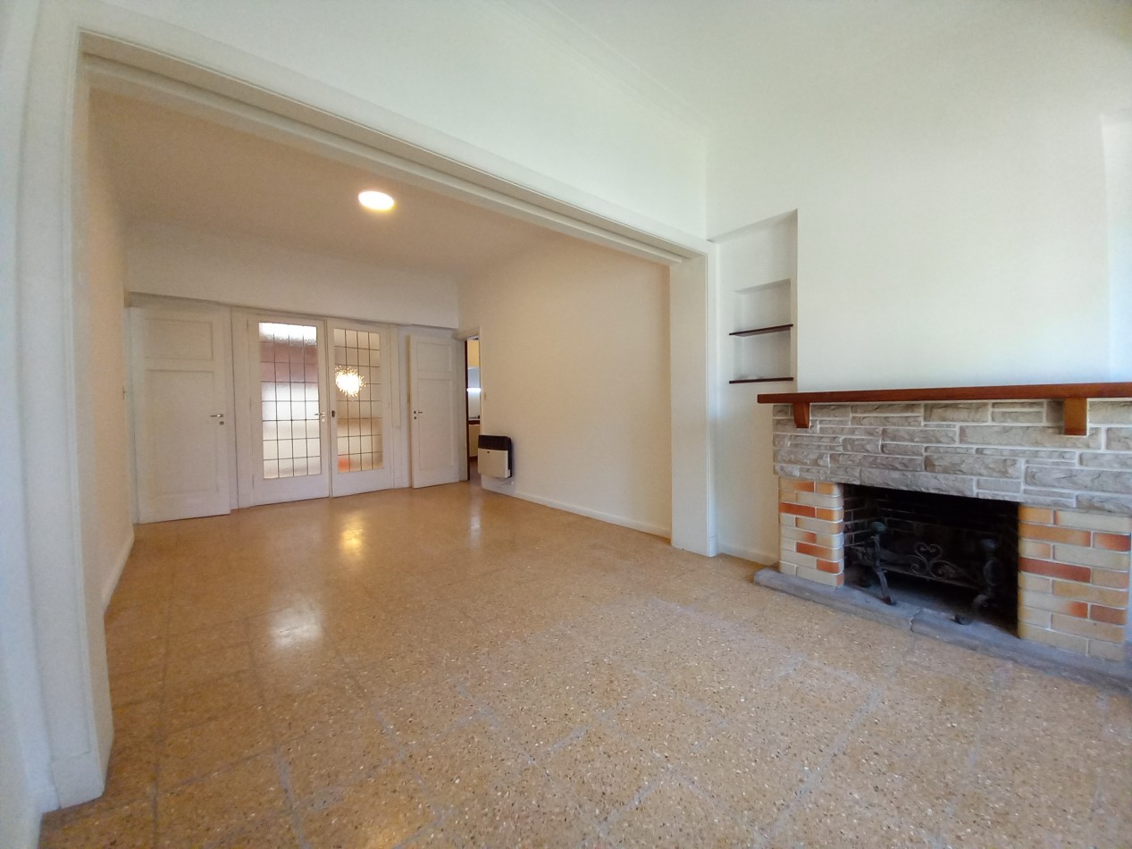 ALQUILER CHALET 4 AMB de ESTILO ESTADO ORIGINAL COCHERA LOS TRONCOS