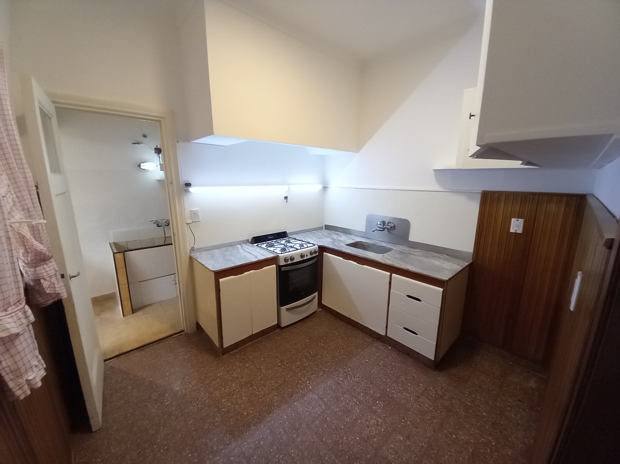 ALQUILER CHALET 4 AMB de ESTILO ESTADO ORIGINAL COCHERA LOS TRONCOS