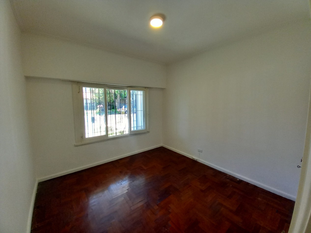 ALQUILER CHALET 4 AMB de ESTILO ESTADO ORIGINAL COCHERA LOS TRONCOS